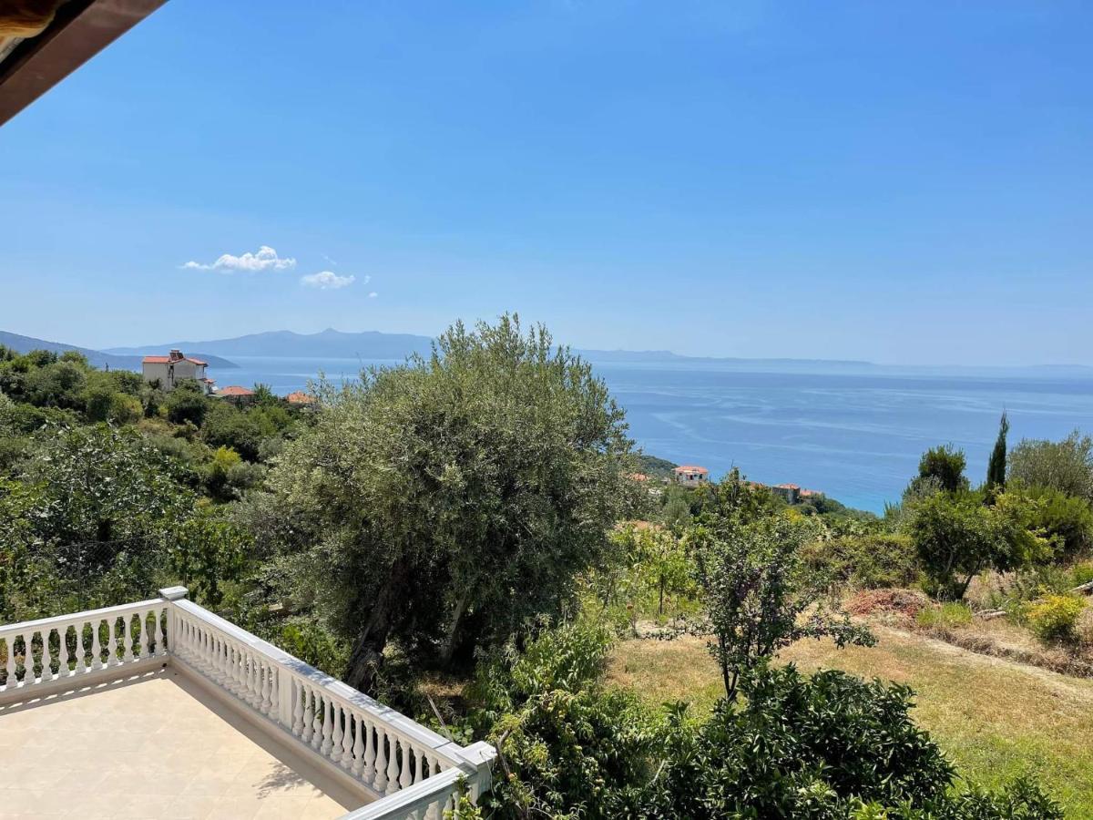 Helen Apartments Λούκοβο Εξωτερικό φωτογραφία