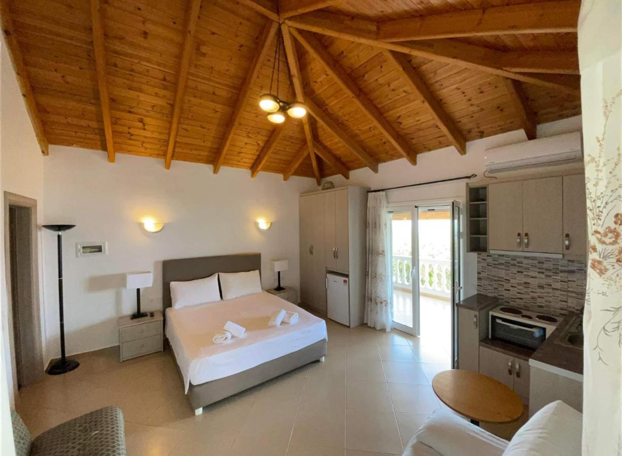 Helen Apartments Λούκοβο Εξωτερικό φωτογραφία
