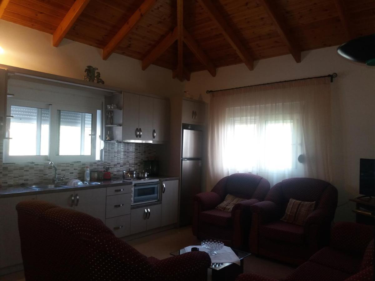 Helen Apartments Λούκοβο Εξωτερικό φωτογραφία