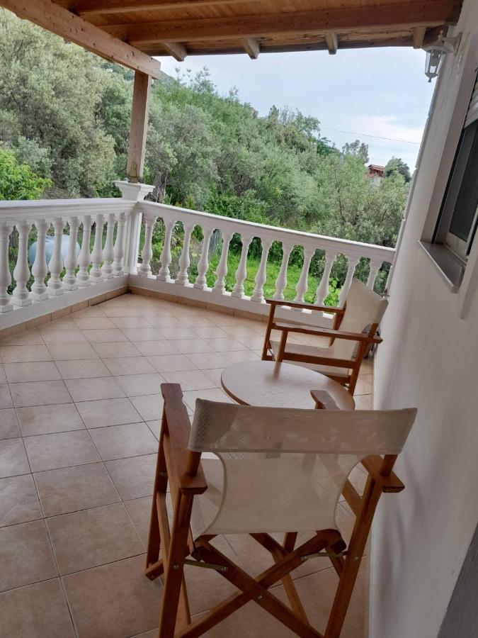 Helen Apartments Λούκοβο Εξωτερικό φωτογραφία